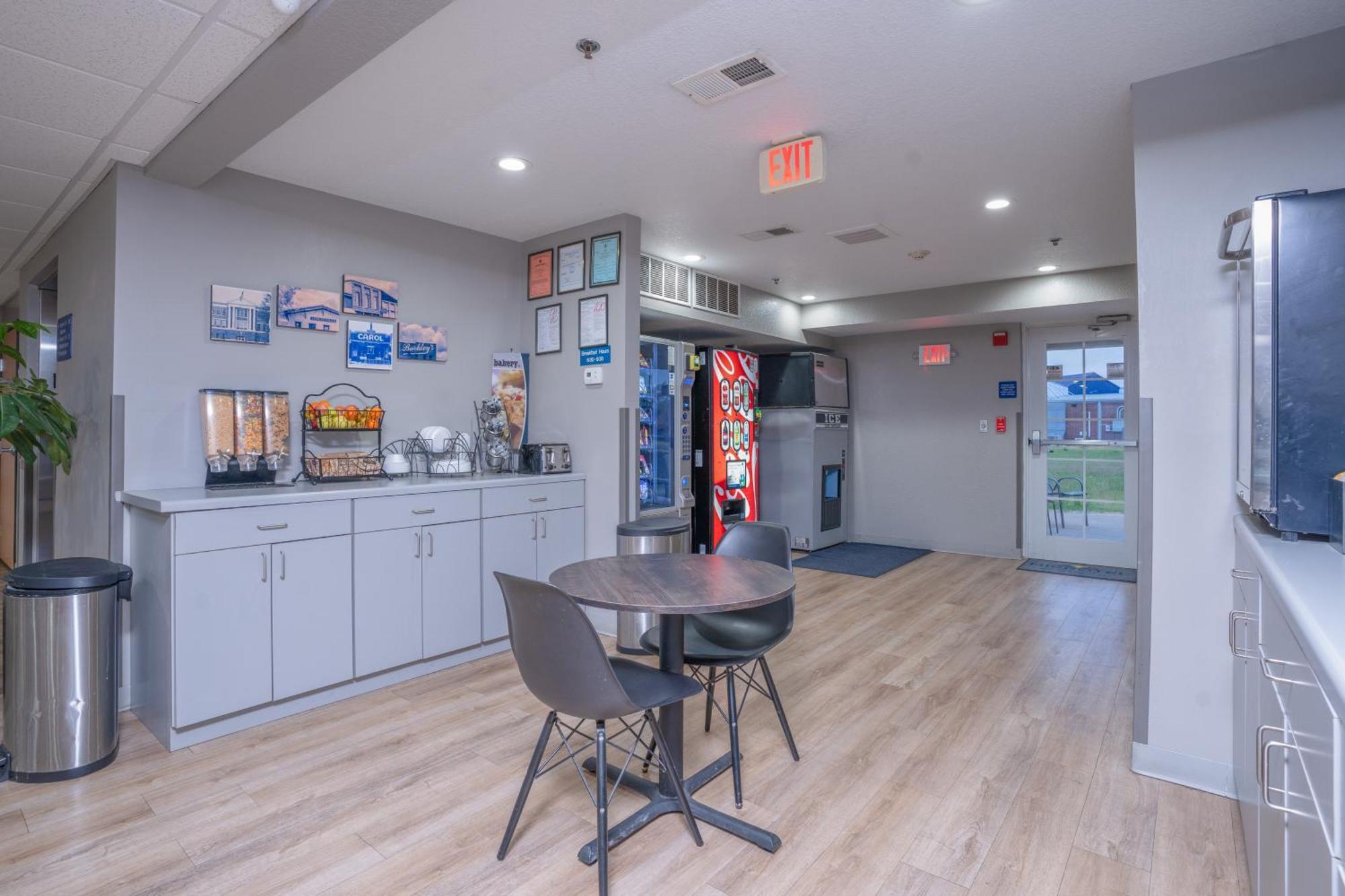 Microtel Inn & Suites By Wyndham Albertville מראה חיצוני תמונה